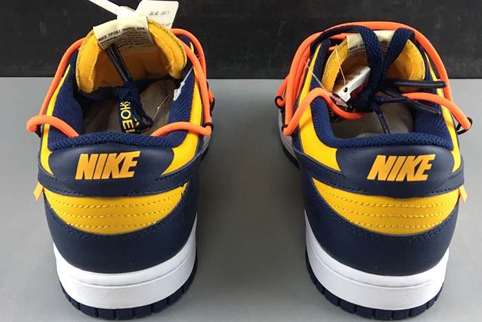NIKE DUNK LOW Off-White MICHIGAN - CT0856-700