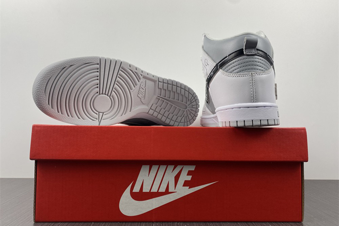 Nike SB Dunk High CZ8149-101