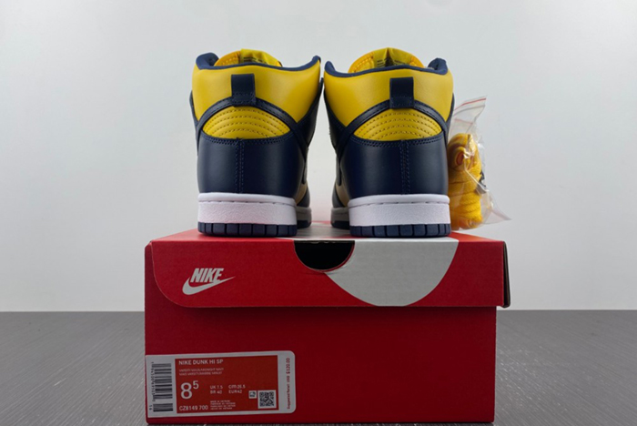 NIKE SB DUNK HIGH Michigan CZ8149-700