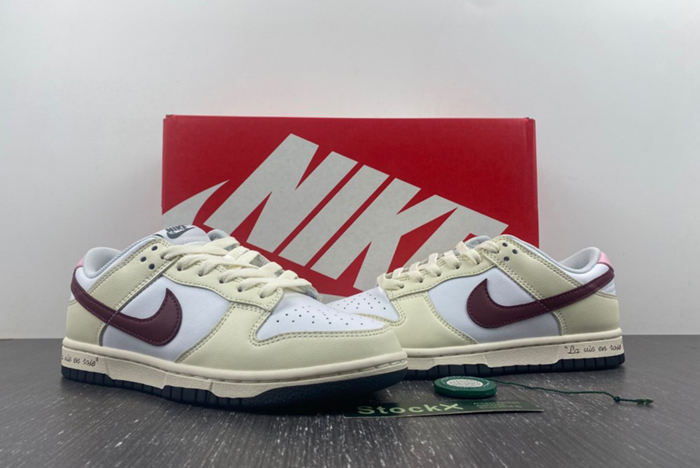 Nike Dunk Low (Women