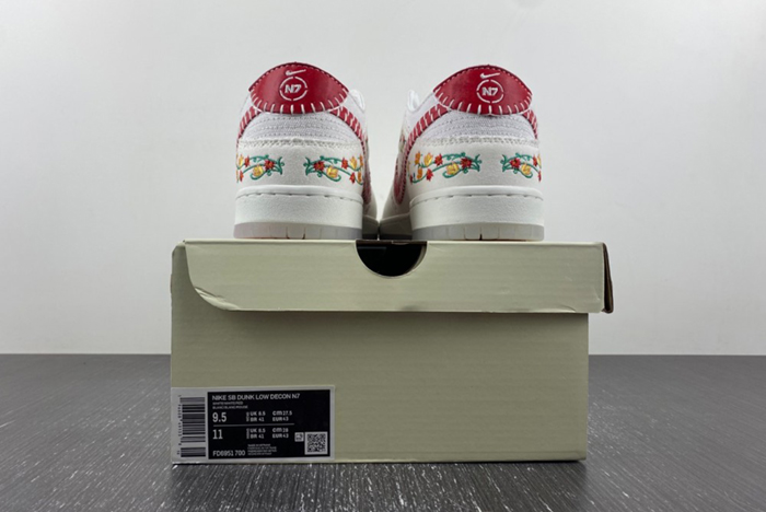 Dunk Low Decon SB