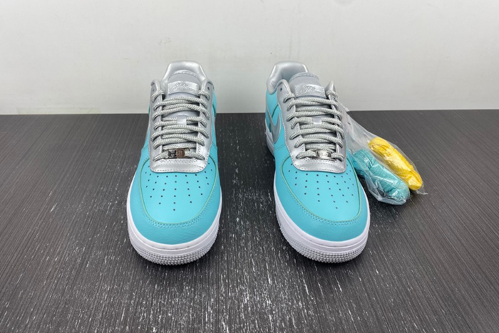 T*f*ny & co. x nike air force 1 low silver dz1382-003