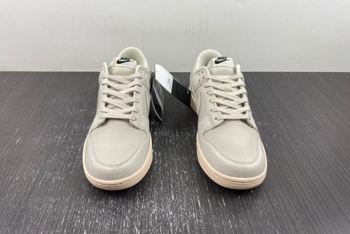 Dunk Low Premium