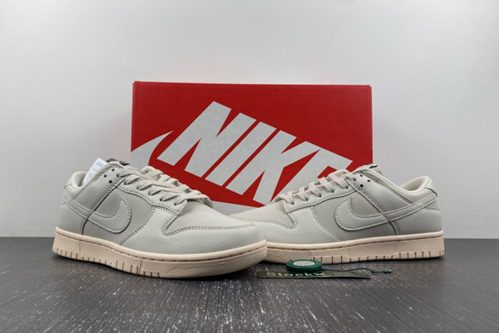 Dunk Low Premium