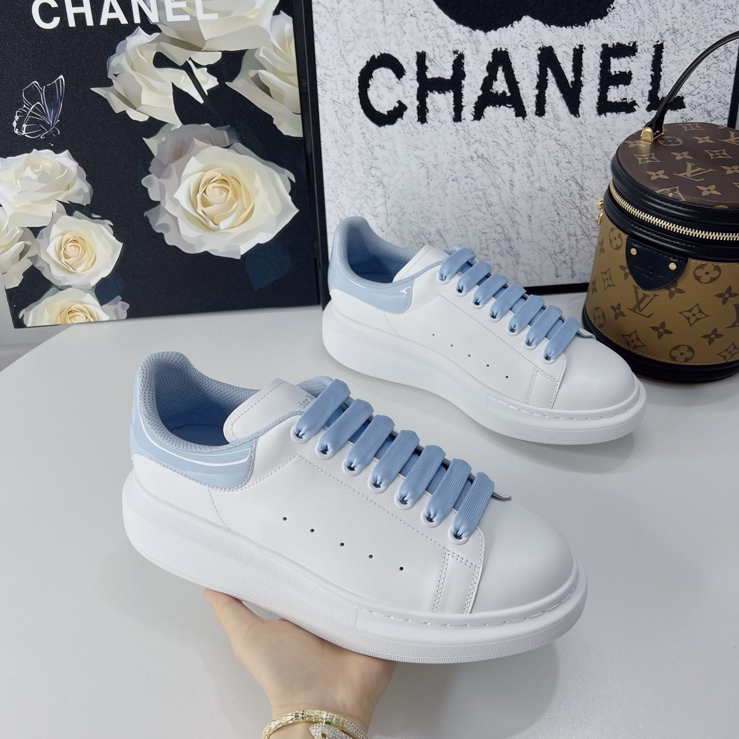 Alexander McQueen  jelly blue