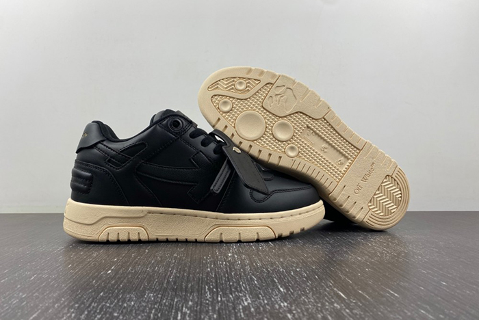 OFF-WHITE Out Of Office RUBBER BLACK